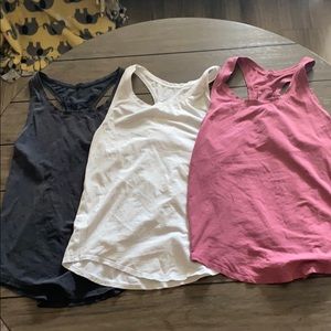 Lulu lemon love pleated tanks
